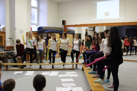 Vystoupení dvojjazyčné 2.B třídy 